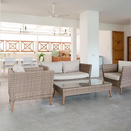 Sunrise By White Sand Dhigurah Dhigurah  Exterior photo