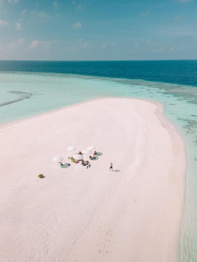 Sunrise By White Sand Dhigurah Dhigurah  Exterior photo